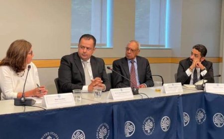 أول ظهور بعد الإقالة.. معين عبدالملك في مهمة جديدة بواشنطن