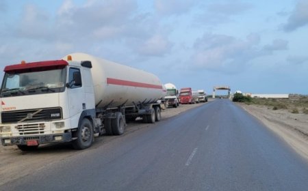 رفع القطاع القبلي والسماح بمرور مقطورات الغاز إلى عدن