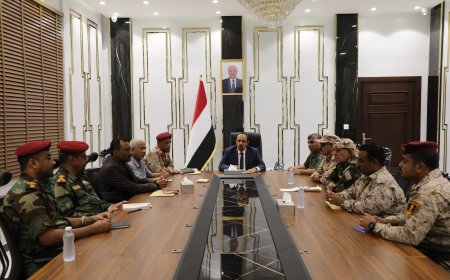 اللجنة الأمنية بحضرموت تُشدّد على منع دخول السلاح ومواصلة التنسيق الأمني لتعزيز الشراكة المجتمعية