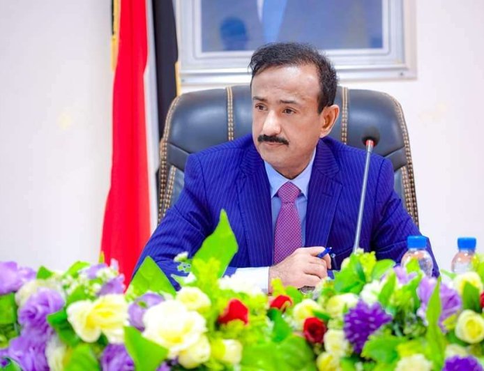 بن الوزير يصدر قراراً عاجلاً بالتحقيق في أحداث ديوان المحافظة