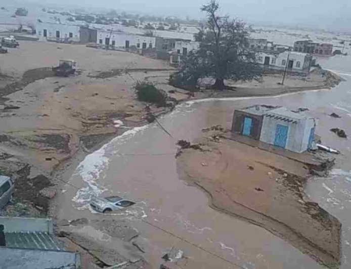 الفلكي عياش يكشف موعد بداية موسم الأمطار لهذا العام