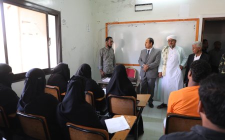 محافظ حضرموت يزيح الستار عن مشروع تجهيز كلية المجتمع بالشحر وتزويدها بأحدث التجهيزات والتخصصات التقنية النوعية