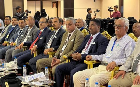 محافظ حضرموت يدشن المؤتمر الدولي الأول لتحديات الرعاية الصحية في المكلا