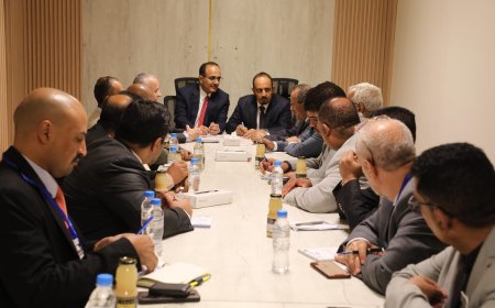 المحافظ بن ماضي والوزير بحيبح يبحثان مشاريع UNOPS بقطاع الصحة وأولويات التدخل العاجل خلال الفترة القادمة