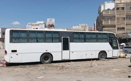 الحيقي يقترح على إدارة شعب حضرموت تخصيص الحافلة المتوقفة لخدمة المرضى