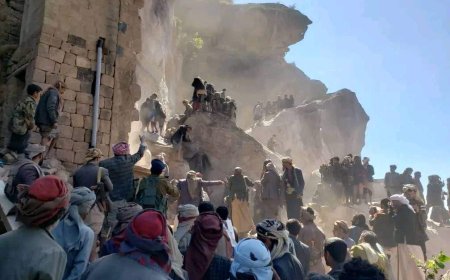 شاهد صورة أولية.. وفاة أسرة إثر انهيار صخري في المحويت