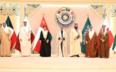 القمة الخليجية ترحب بجهود السعودية وعُمان لإحياء العملية السياسية في اليمن