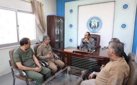 محافظ حضرموت يطلع على خطط التطوير بفرع مصلحة الأحوال المدنية بساحل حضرموت