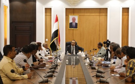 اجتماع بحضرموت برئاسة المحافظ بن ماضي يناقش آثار قرار طحن الأسماك الطازجة