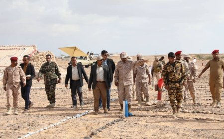 المحافظ بن ماضي يتفقد شعبة الهندسة العسكرية بقيادة المنطقة الثانية