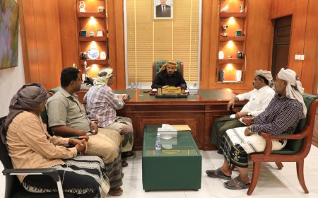 المحافظ بن ماضي يلتقي عدد من الشخصيات الاجتماعية والمواطنين