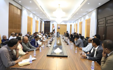 اجتماع استثنائي برئاسة العمقي يضع خارطة طريق لمعالجة أزمة الكهرباء في ساحل حضرموت