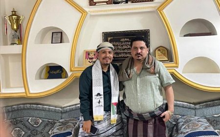 أول صورة للصحفي أحمد ماهر عقب خروجه من السجن.. وهذا ما قاله!