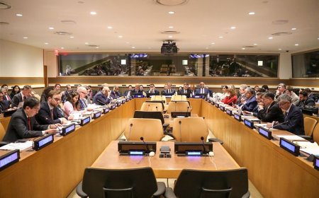 أكثر من 35 دولة تتعهد بتقديم الدعم السياسي والمالي والفني لليمن