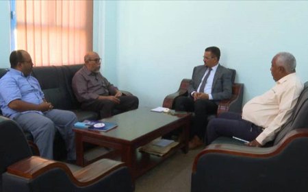 الأمين العام لمحلي حضرموت يشيد بجامعة حضرموت ويؤكد دعم أنشطتها