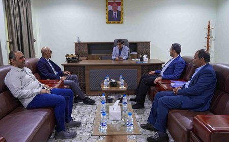 البحسني يناقش تطوير بترومسيلة ويشيد بدورها في التنمية