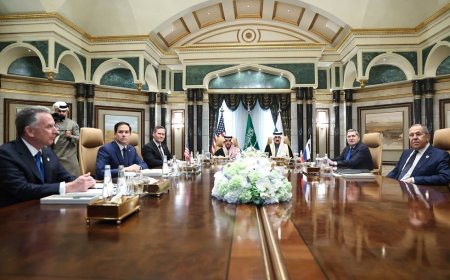 انطلاق المباحثات الروسية الأمريكية في الرياض 