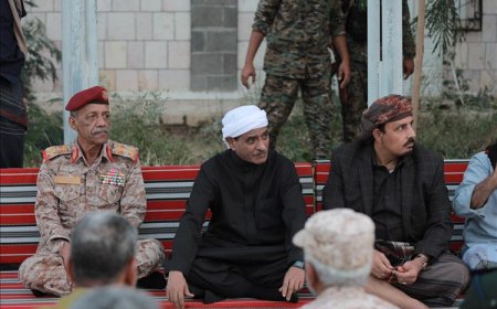 البحسني يقيم مأدبة إفطار رمضانية للمسؤولين في المكلا