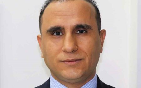 ما الذي يقصده السفير طواف بـ شيطنة الرئيس العليمي؟