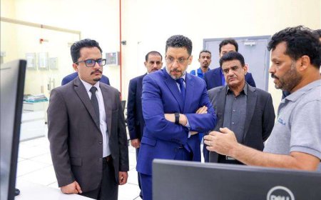 رئيس الوزراء يبدأ خطوات عاجلة لمعالجة أزمة كهرباء عدن