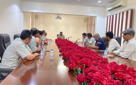 مؤسسة النفط والغاز تناقش تقارير الأداء وتوجه برفع كفاءة العمل المؤسسي