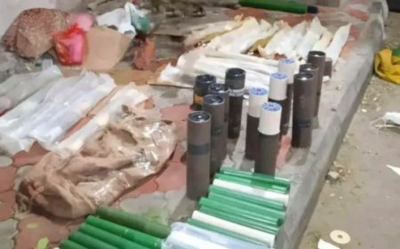 عدن.. إحباط تهريب شحنة أسلحة مخفية داخل حافلة في نقطة العلم