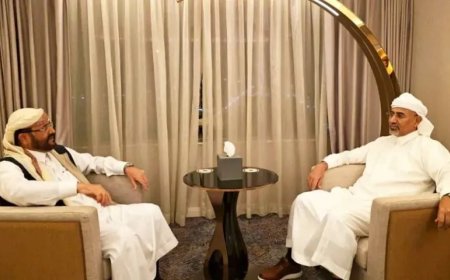 في الرياض.. العرادة والزبيدي يناقشان خطة مواجهة التدهور الاقتصادي في البلاد