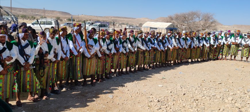 الحيسر تحتفي بزفاف 52 عريساً من آل بارشيد في يومي (الربط) و(التسراح)