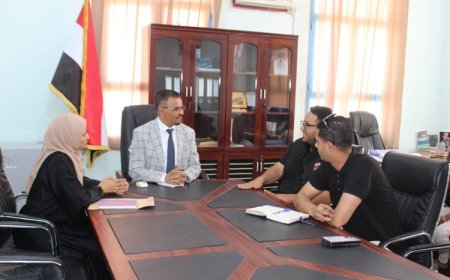 العمقي يطّلع على مشروع البرنامج التدريبي لتأهيل الفتيات في المجالات الرقمية والتقنية