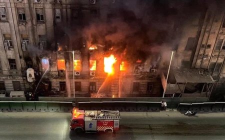 حريق سنترال رمسيس يشل القاهرة 12 ساعة ويوقف البورصة والرحلات الجوية