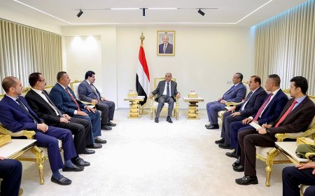 رئيس الوزراء يشدد على تنسيق المكونات السياسية لإنهاء الانقلاب واستعادة الدولة