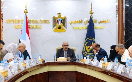 الانتقالي يحمّل مجلس القيادة الرئاسي مسؤولية تدهور الأوضاع في حضرموت