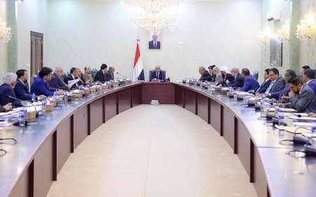 الحكومة تبدي تفهمها لمطالب المتظاهرين في حضرموت وتقول بأنها دافع لتصويب الأداء