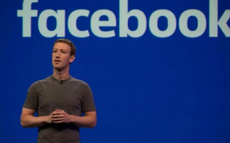 مؤسس الفيسبوك (زوكربيرغ) يكشف عصر ما بعد الهواتف الذكية