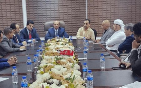 محافظ البنك المركزي يناقش مع قيادات البنوك التجارية آلية تمويل وتنظيم الاستيراد