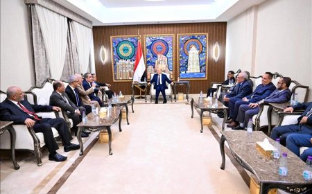 الرئيس العليمي يلتقي قيادات التكتل الوطني للأحزاب والمكونات السياسية