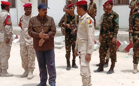 محافظ حضرموت يزور معسكر الشرطة العسكرية ويشيد بجاهزيته القتالية