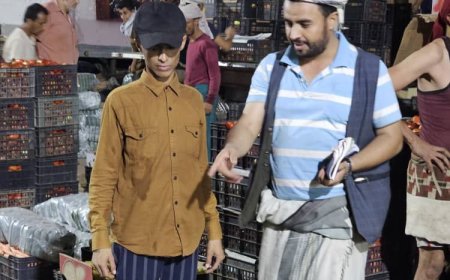 صحفي يكشف تلاعب البسطات بأسعار الخضار والفواكه في حضرموت ويطالب بحملة حكومية عاجلة