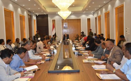 المكتب التنفيذي بحضرموت يشدد على الحفاظ على الاستقرار ومواجهة التحديات الاقتصادية والخدمية