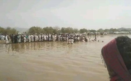 السيول تجرف سيارة محملة بالركاب في لحج وفقدان سائقها