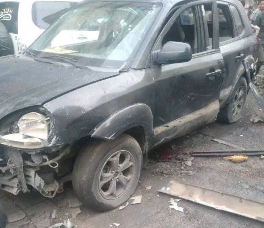 انفجار عبوة ناسفة يستهدف سيارة قائد عسكري وسط شارع جمال بتعز