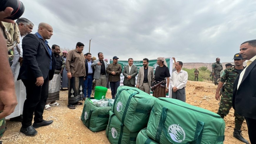 المحافظ بن ماضي يدشن مشروع إغاثة عاجل للمتضررين من السيول بوادي حضرموت