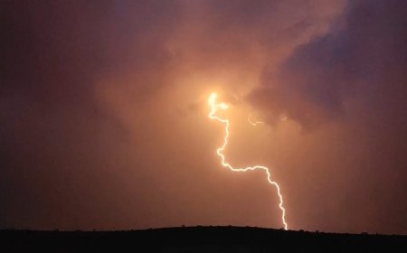 مصرع شاب بصاعقة رعدية في مديرية المحفد بأبين