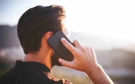 ما القصة وراء المكالمة المفاجئة من رئيس وزراء كندا للناشط اليمني الغراب؟.. تفاصيل