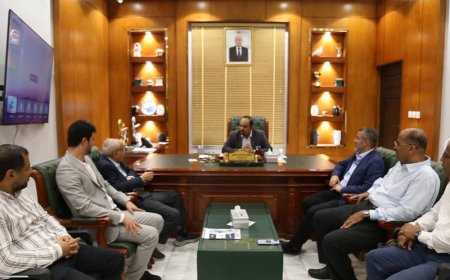 المحافظ بن ماضي يناقش مع مجموعة هائل سعيد أنعم خطة حضرموت الاستثمارية  2025 – 2029 