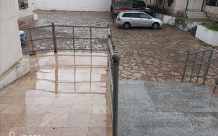 أمطار خفيفة تنعش ضواحي المكلا الشرقية صباح اليوم