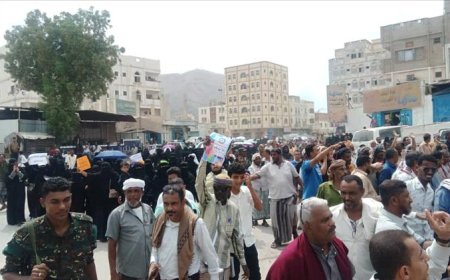 دعوات متصاعدة عبر منصات التواصل لرحيل وزير التربية وسط احتجاجات المعلمين