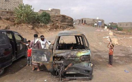 احتراق باصين في مارب بسبب عطل في أنظمة الغاز.. والسائقان ينجوان بأعجوبة