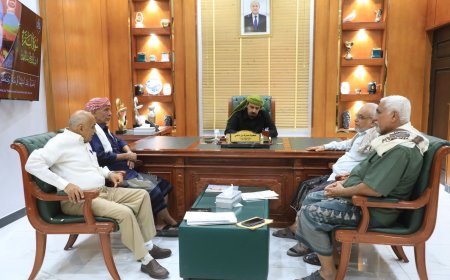 محافظ حضرموت يناقش مع الكتلة النيابية أوضاع المحافظة وتحسين الخدمات العامة