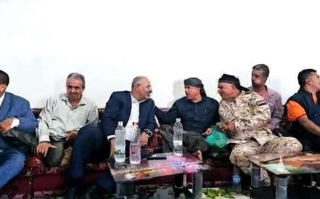 شاهد أول صورة تظهر الزُبيدي إلى جانب الشنفرة في منزله بالضالع